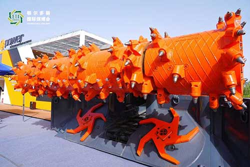 上海創力(li)集(ji)團(tuán)參展(zhan)第十八屆鄂爾多(duo)斯國(guo)際(ji)煤博會取得圓滿成(cheng)功(圖10)